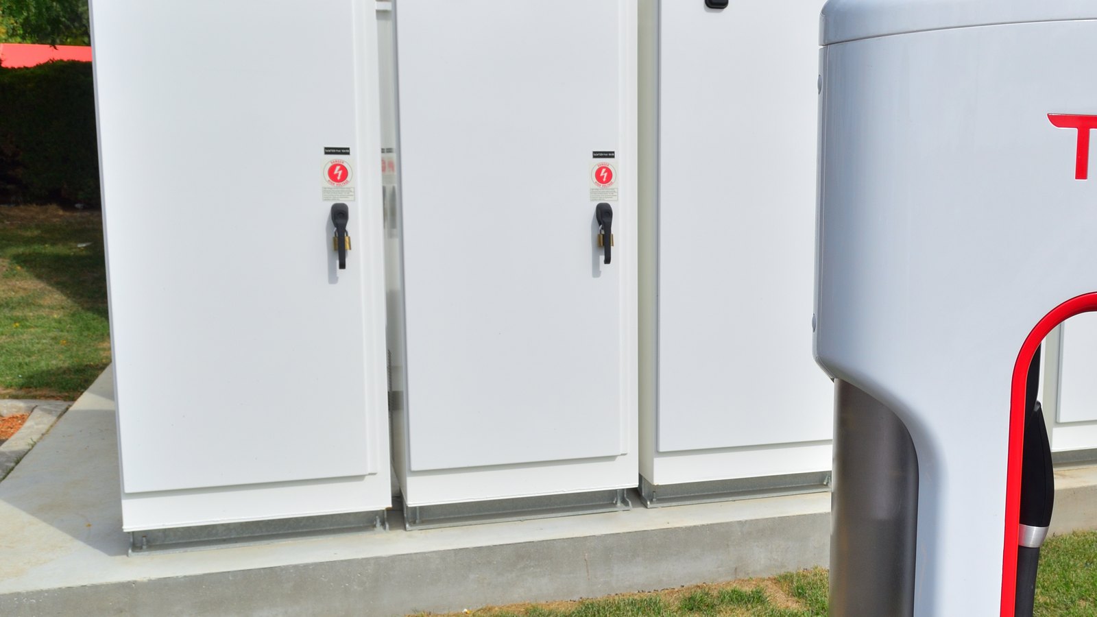 Tesla Powerpack commercial battery cabinets